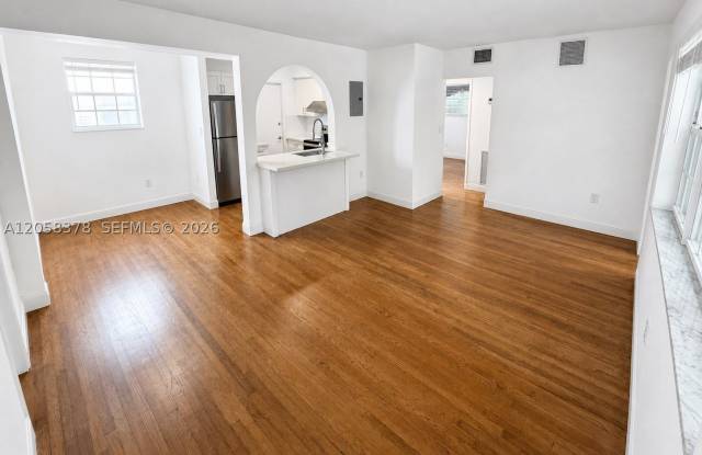 1561 West Ave photos photos