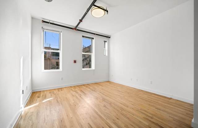 615 MONROE ST Gallery 2