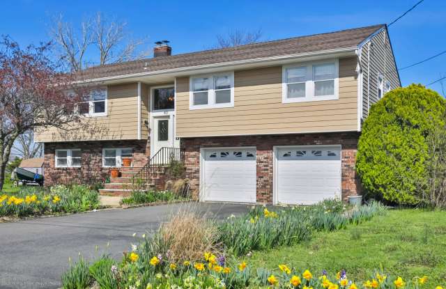 40 Baruch Drive - 40 Baruch Drive, Long Branch, NJ 07740