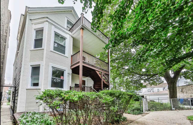 3657 W Oakdale Avenue - 3657 West Oakdale Avenue, Chicago, IL 60618