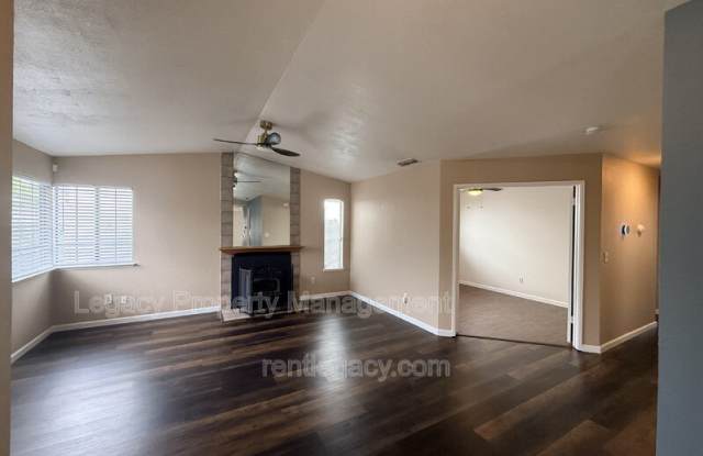 8609 Oakbank Way Gallery 4