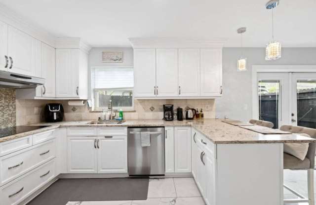 3298 N DIXIE Highway, Boca Raton, FL 33431 - 6006 photos photos