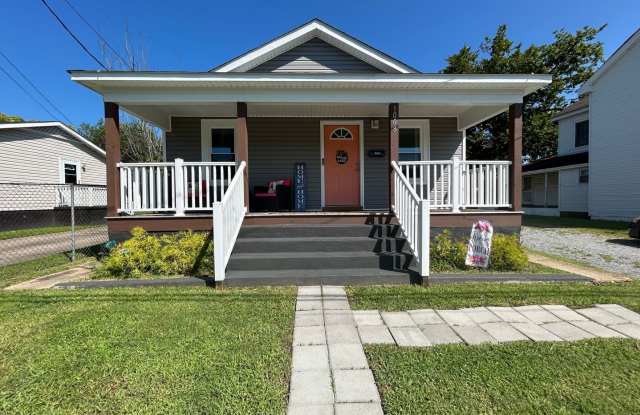 Welcome to this charming 3 bedroom home in Suffolk - 1008 Clary's Drive, Suffolk, VA 23434