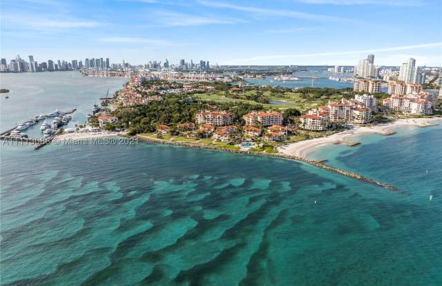 19143 Fisher Island Dr Gallery 1