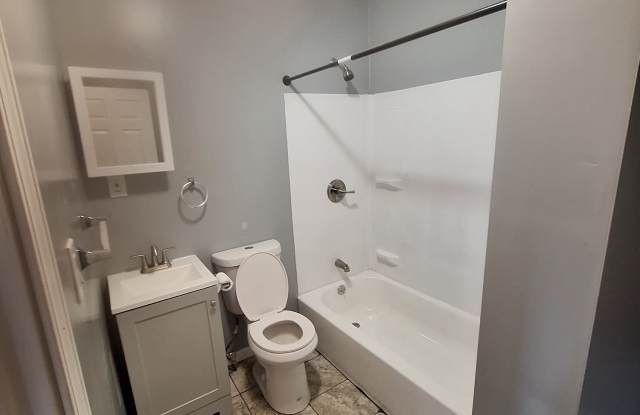 12613 Parkhill Avenue - Whole House Gallery 2