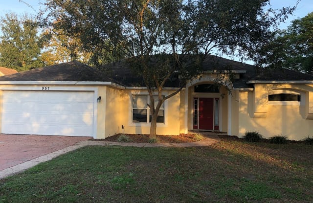 957 Dandridge Dr - 957 Dandridge Drive, Deltona, FL 32725