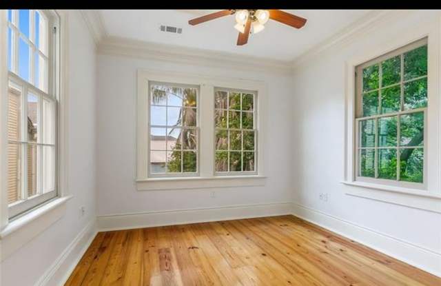 1002 Jackson Avenue photos photos