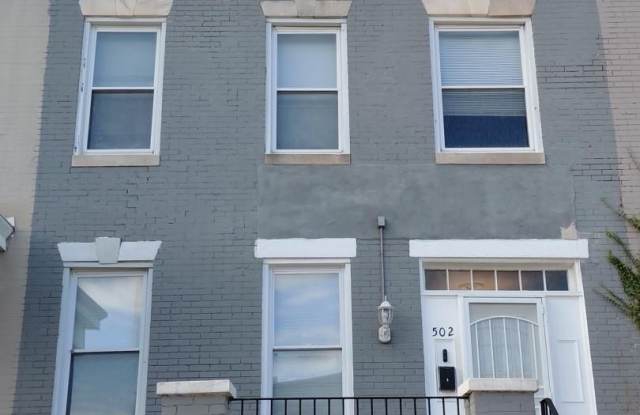 502 LYNDHURST Street Gallery 1
