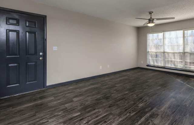 Riverstone Apartments Gallery 4