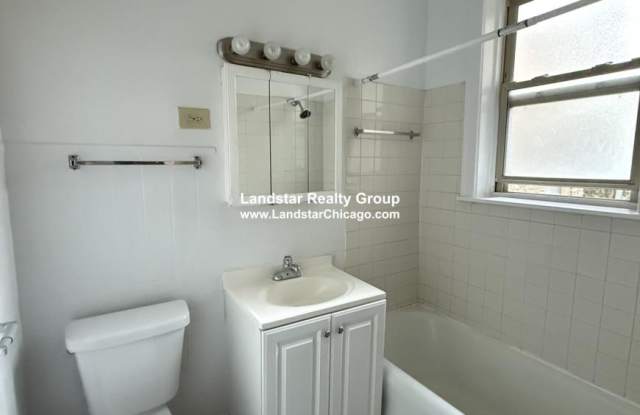 4109 North Spaulding Gallery 4