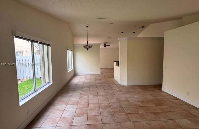 1599 Palermo Drive, Weston, FL 33327 Gallery 4