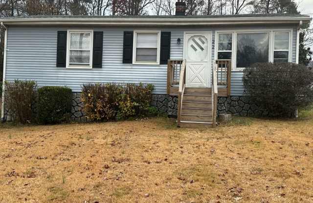 One Level Ranch In Rustburg - 22 Slice Lane, Rustburg, VA 24588