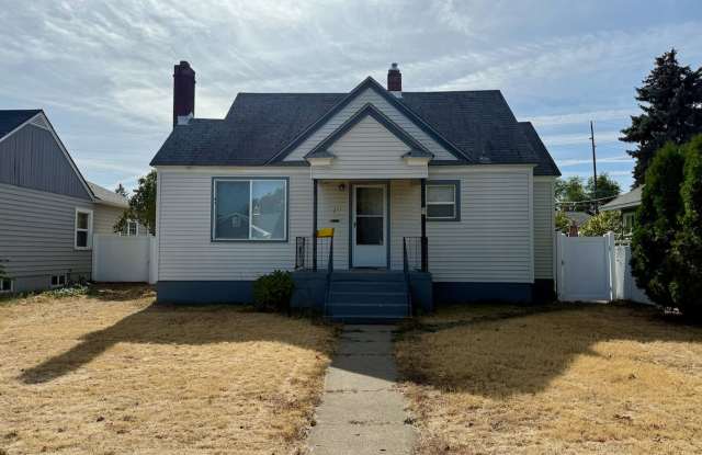 Ideally Located 2 Bed 1 Bath Spokane Home w/ Large Fenced Yard  Detached Garage! photos photos