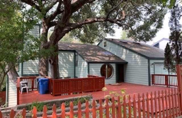 4 Bedroom 2.5 Bath  with loft ,office, and sauna photos photos