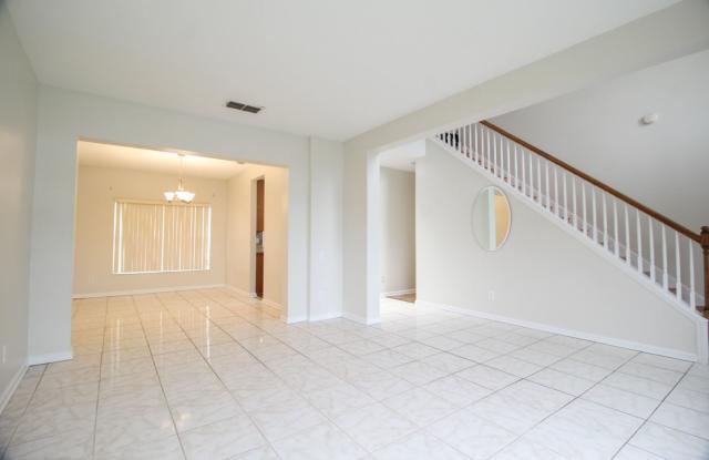3286 Falcon Point Drive Gallery 4