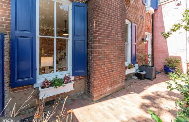 1244 34TH ST NW Gallery 3