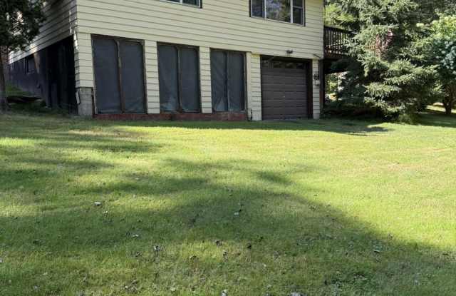 462 Engvaldsen Road photos photos
