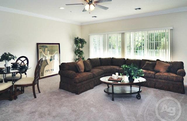 100 Fairfield Ln Unit D12 photos photos