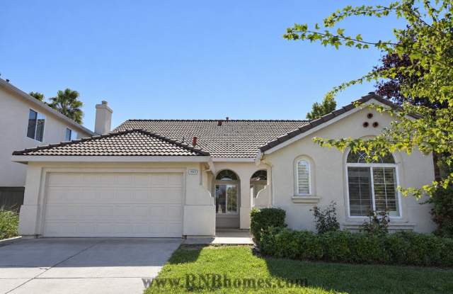 1942 N Bend Drive Gallery 1
