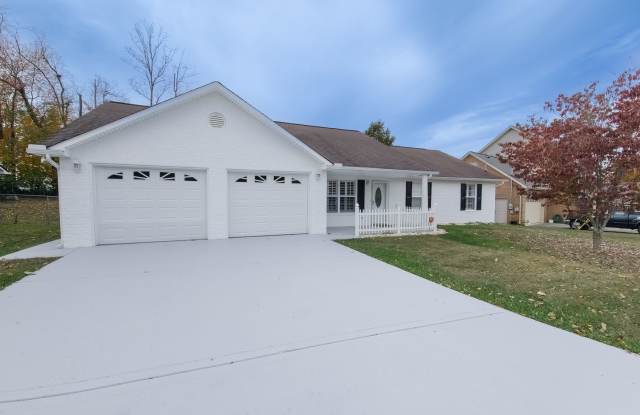 Knoxville 37938, Halls Crossroads - Remodeled, 3 bedroom, 2 bath ranch home - Call Ryan Fogarty (865) 333-4840 photos photos