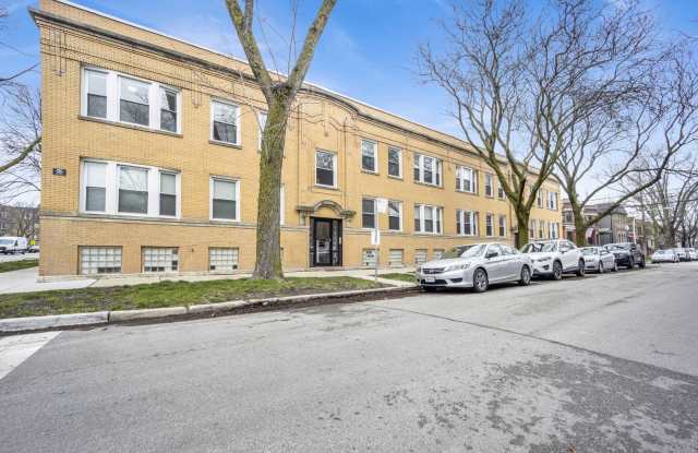 3600 N Oakley Avenue photos photos