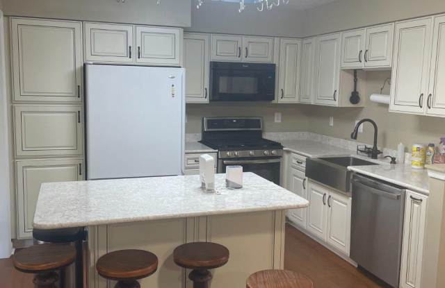 6608 GRANVILLE Court Gallery 2