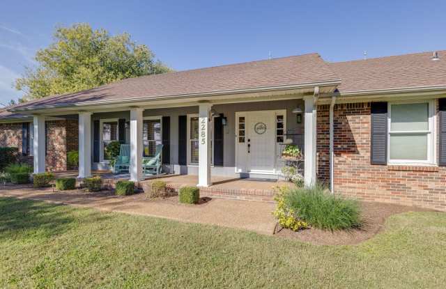 Stunner in North Columbia Gallery 3
