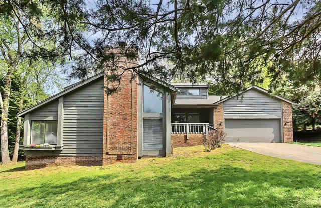 9517 Hunting Ct - 9517 Hunting Court, Matthews, NC 28105