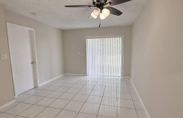 11638 NW 23rd Court Gallery 4