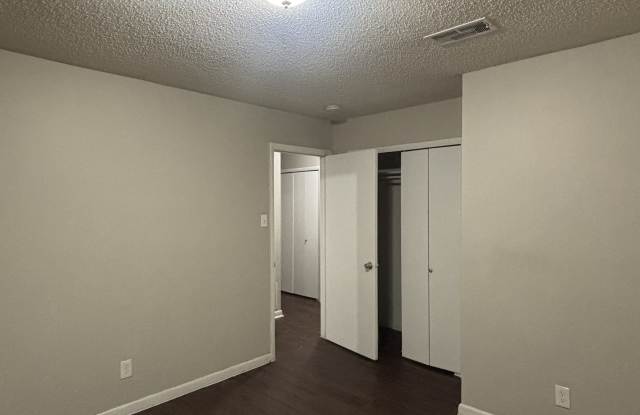 12 Flagstone Pl - 12 Flagstone Place, Sherwood, AR 72120