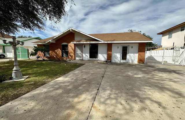 4610 Retama Dr photos photos