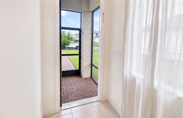 5245 Marano Dr Gallery 3