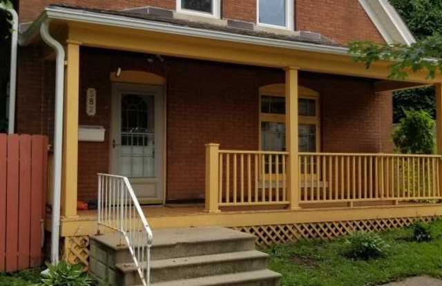 582 Hall Avenue - 582 Hall Avenue, St. Paul, MN 55107