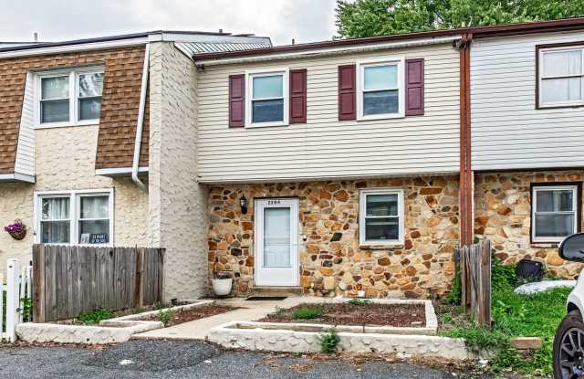 Christina Village - 3 bedroom, 2.5 bath townhome Gallery 1