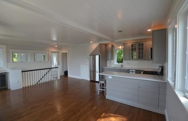 40 Atlantic Ave - 40 Atlantic Avenue, Hull, MA 02045
