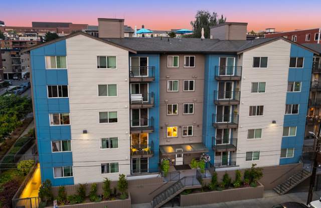 1616 Summit Ave - 1616 Summit Avenue, Seattle, WA 98122