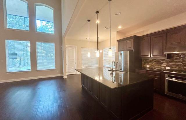 Charming 4-Bedroom Home in Prime North Central Location! photos photos