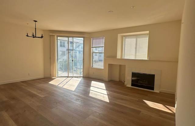 Gorgeous 2 Bd 2 Ba Unit in Redwood Shores photos photos