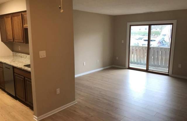 4811 RAVENS CREST Drive Gallery 3