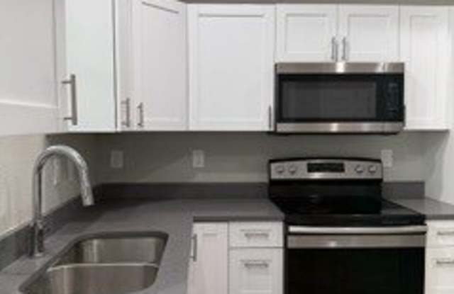 6054 N Moss Circle Gallery 4