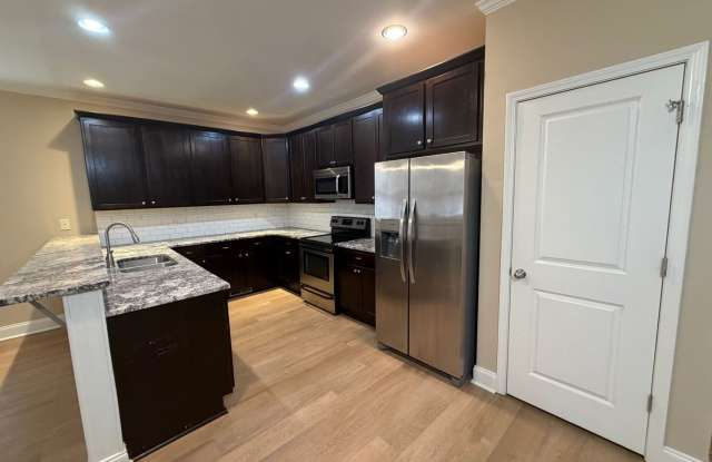 PRE-LEASING FOR AUGUST 7TH 2027! Gallery 3