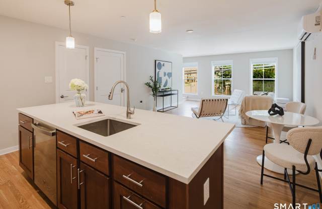 1385 Washington Boulevard photos photos