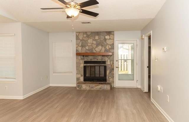 511 Woodland Park Circle Gallery 4