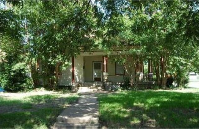 2845 College Avenue - 2845 College Avenue, Fort Worth, TX 76110