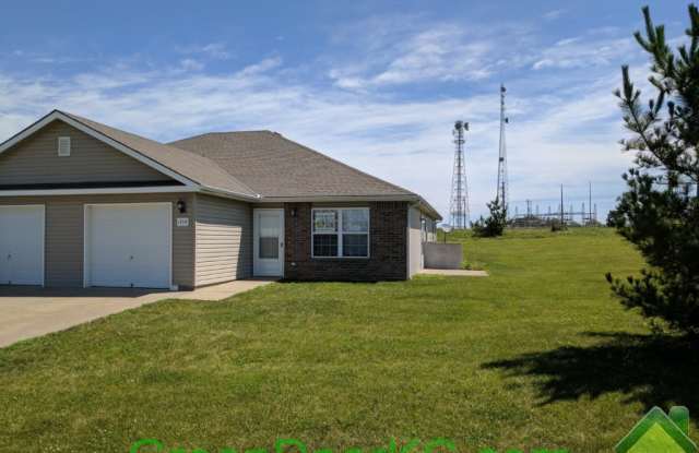 1218 Fall Meadow Lane - 1218 Fall Meadow Ln, Belton, MO 64012