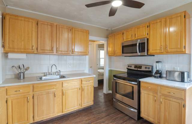 312 Franklin Street - Unit 1 Gallery 2