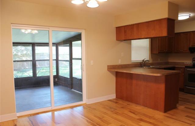 1523 EDGEWATER BEACH DRIVE Gallery 4