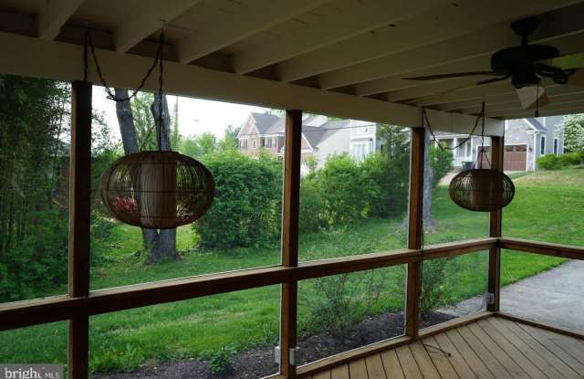 6517 IVY HILL DRIVE Gallery 4