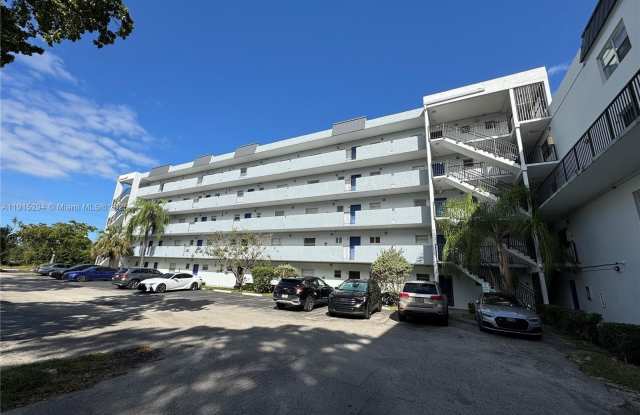 7561 NW 16th St photos photos