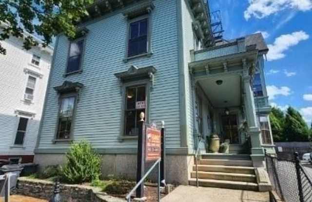 390 Broadway photos photos